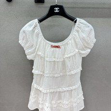 🌾2026 SPring&Summer !小香木耳边泡泡袖白上衣,肌理透气面料,夏日穿清爽不闷多层蛋糕荷 🌾2026 SPring&Summer !小香木耳边泡泡袖白上衣,肌理透气面料,夏日穿清爽不闷多层蛋糕荷