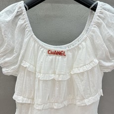 🌾2026 SPring&Summer !小香木耳边泡泡袖白上衣,肌理透气面料,夏日穿清爽不闷多层蛋糕荷 🌾2026 SPring&Summer !小香木耳边泡泡袖白上衣,肌理透气面料,夏日穿清爽不闷多层蛋糕荷