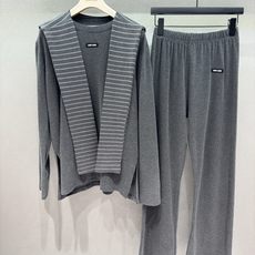 ❄️2026 Autumn and Winter❄️ /套,MM氛围感披肩三件套, 整套自带精致层次感,不用费心搭配。 ❄️2026 Autumn and Winter❄️ /套,MM氛围感披肩三件套, 整套自带精致层次感,不用费心搭配。