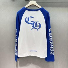 !克罗*,清爽蓝白插肩长袖, 经典插肩撞色设计,蓝白配色干净显活力 短款小版型巧妙拉高腰线,轻松修饰身材比例 胸口马蹄图 !克罗*,清爽蓝白插肩长袖, 经典插肩撞色设计,蓝白配色干净显活力 短款小版型巧妙拉高腰线,轻松修饰身材比例 胸口马蹄图