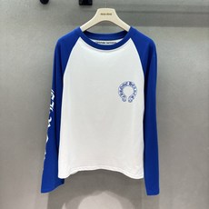 !克罗*,清爽蓝白插肩长袖, 经典插肩撞色设计,蓝白配色干净显活力 短款小版型巧妙拉高腰线,轻松修饰身材比例 胸口马蹄图 !克罗*,清爽蓝白插肩长袖, 经典插肩撞色设计,蓝白配色干净显活力 短款小版型巧妙拉高腰线,轻松修饰身材比例 胸口马蹄图