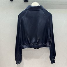 ❄️2026 Autumn and Winter❄️ !Ann藏青色短款翻领夹克, 高级藏青色调,上身沉稳显白 小翻领+ ❄️2026 Autumn and Winter❄️ !Ann藏青色短款翻领夹克, 高级藏青色调,上身沉稳显白 小翻领+