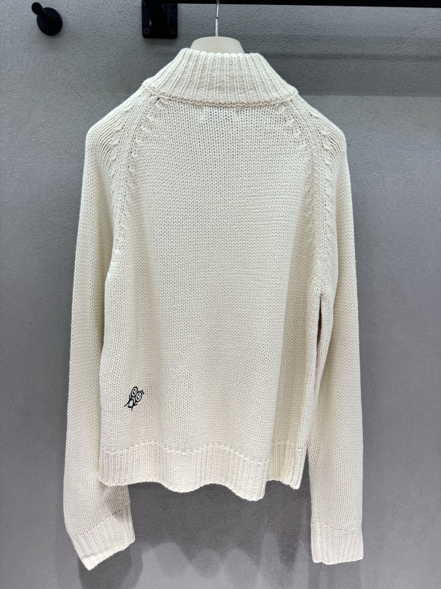 ❄️2026 Autumn and Winter❄️ !火柴人,立领拉链针织开衫, 干净米白粗织针织,面料厚实软糯,手感 ❄️2026 Autumn and Winter❄️ !火柴人,立领拉链针织开衫, 干净米白粗织针织,面料厚实软糯,手感
