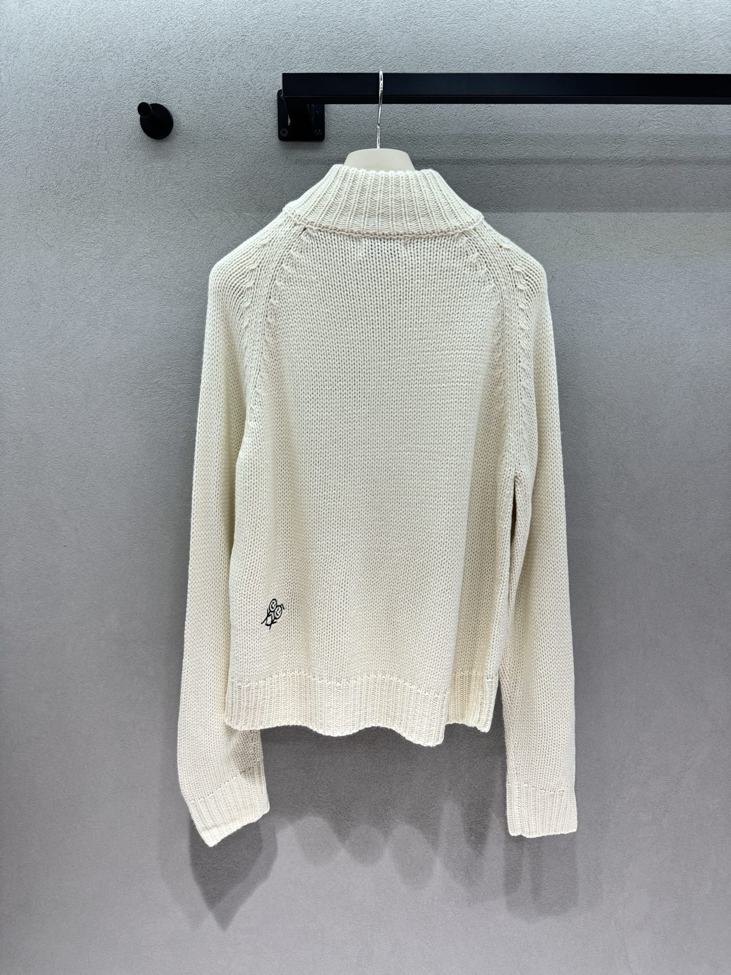 ❄️2026 Autumn and Winter❄️ !火柴人,立领拉链针织开衫, 干净米白粗织针织,面料厚实软糯,手感 ❄️2026 Autumn and Winter❄️ !火柴人,立领拉链针织开衫, 干净米白粗织针织,面料厚实软糯,手感