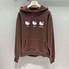 ❄️2026 Autumn and Winter❄️ !三只Kitty高级感巧克力棕卫衣, 美拉德色系适配早秋 胸前三宫 ❄️2026 Autumn and Winter❄️ !三只Kitty高级感巧克力棕卫衣, 美拉德色系适配早秋 胸前三宫