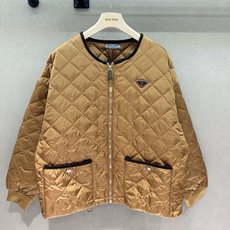 ❄️2026 Autumn and Winter❄️ !PD秋日轻薄菱格棉服, 简约高级实穿款,经典卡其色调, 自带柔和 ❄️2026 Autumn and Winter❄️ !PD秋日轻薄菱格棉服, 简约高级实穿款,经典卡其色调, 自带柔和