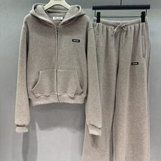 ❄️2026 Autumn and Winter❄️ /套,MM卫衣套装,不用费心搭配, 连帽拉链外套+垂感阔腿卫裤 拉 ❄️2026 Autumn and Winter❄️ /套,MM卫衣套装,不用费心搭配, 连帽拉链外套+垂感阔腿卫裤 拉