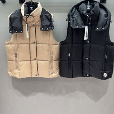 ❄️2026 Autumn and Winter❄️ !蒙口秋冬叠穿王炸单品, 拼色连帽羽绒马甲, 可拆卸连帽设计,一衣 ❄️2026 Autumn and Winter❄️ !蒙口秋冬叠穿王炸单品, 拼色连帽羽绒马甲, 可拆卸连帽设计,一衣