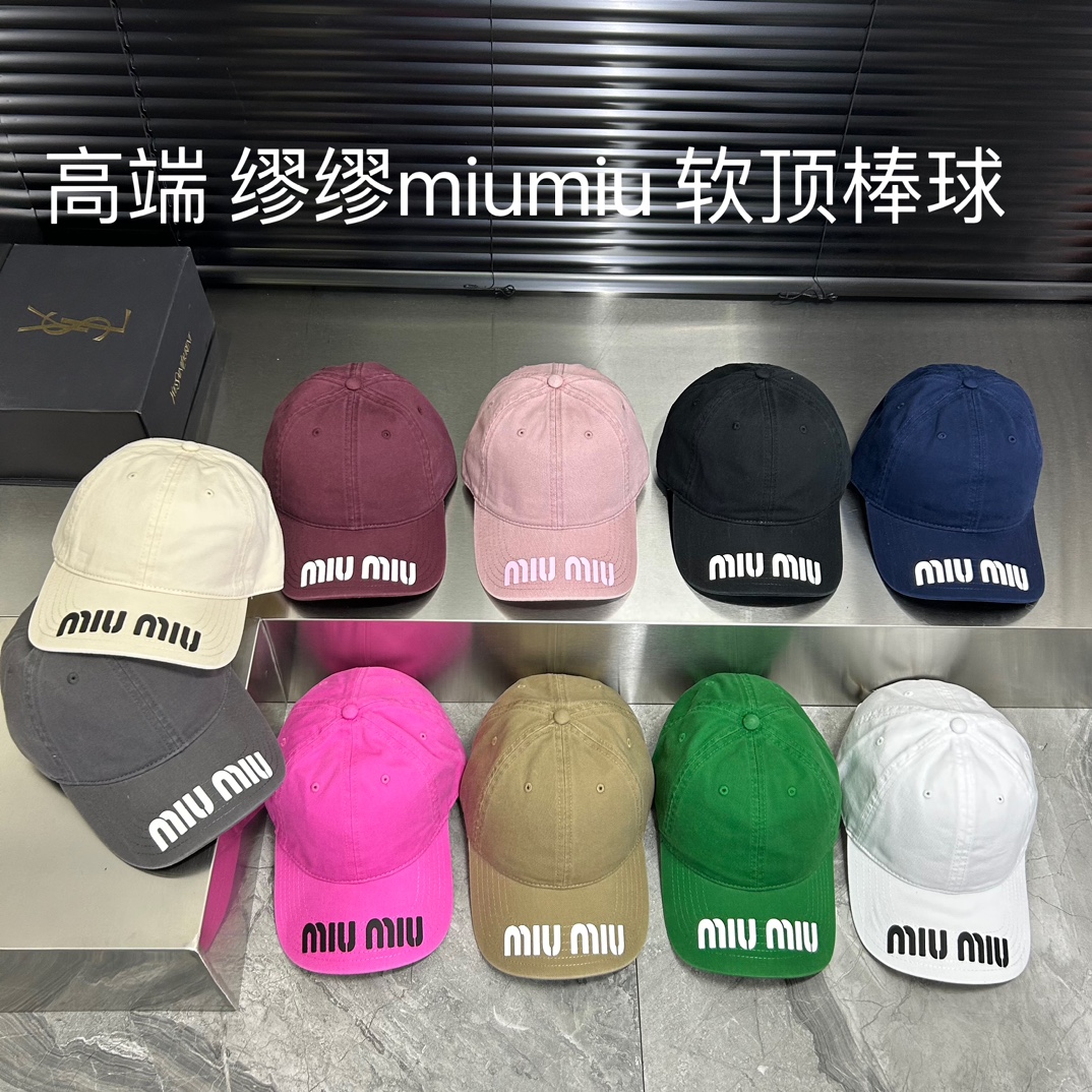 🆕 Oferta especial💛 con bolsa de polvo.【MIUMIU】Nueva gorra de béisbol minimalista de principios de primavera 2024, clá…
