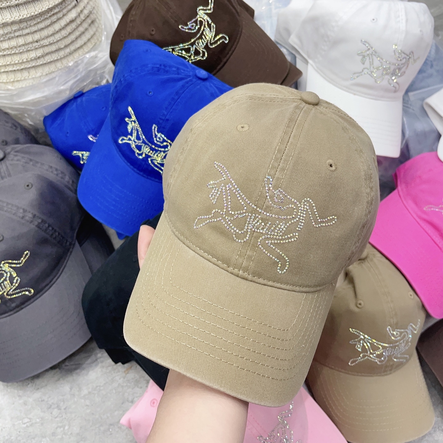 SPECIAL PRICE P84 WITH DUSTPROOF BAGS. 2025 NEW WATER-DRILLING BASEBALL CAPS FOR MEN AND WOMEN - 图片 7