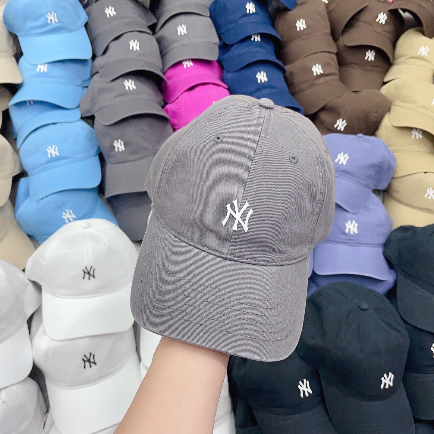 SPECIAL PRICE P84 WITH DUSTPROOF BAGS. [NY] A NEW 2025 SHORT BASEBALL CAP - 图片 7