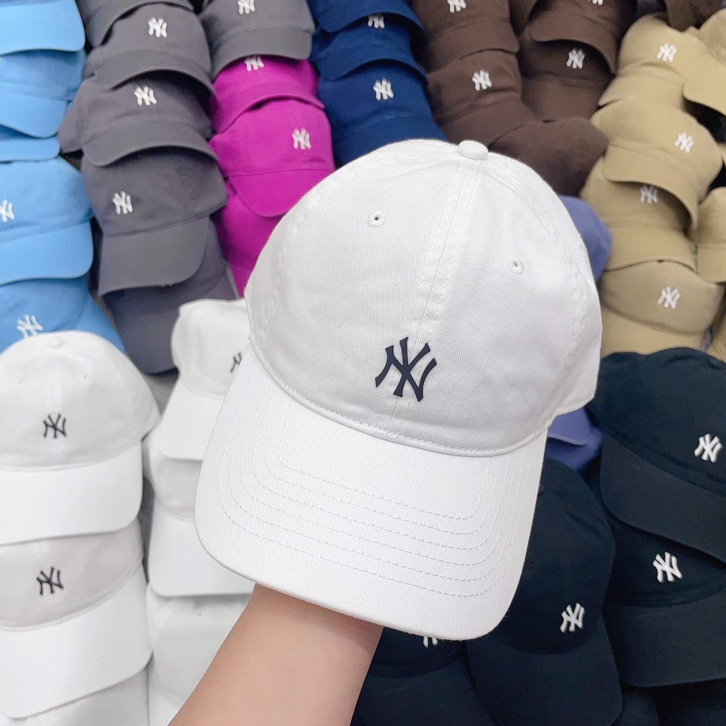 SPECIAL PRICE P84 WITH DUSTPROOF BAGS. [NY] A NEW 2025 SHORT BASEBALL CAP - 图片 6