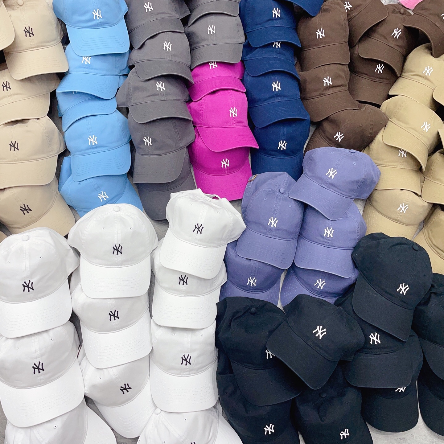 SPECIAL PRICE P84 WITH DUSTPROOF BAGS. [NY] A NEW 2025 SHORT BASEBALL CAP