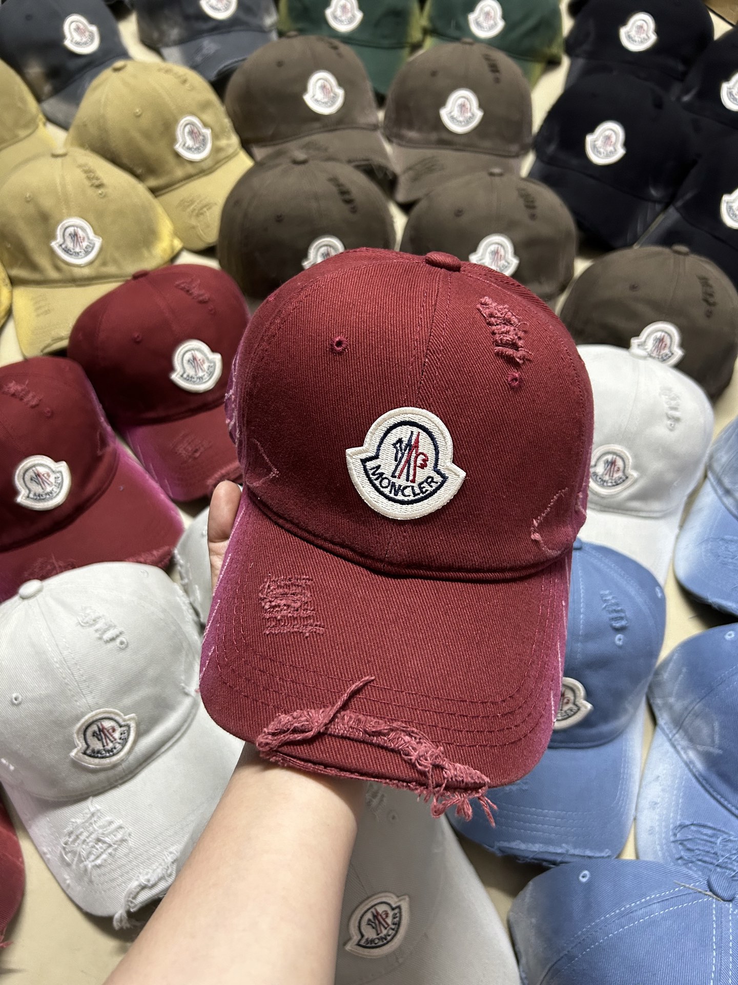 SPECIAL PRICE P84 WITH DUSTPROOF BAGS. THE NEW 2025 SHORT BASEBALL CAP, BOTH MALE AND FEMALE - 图片 6