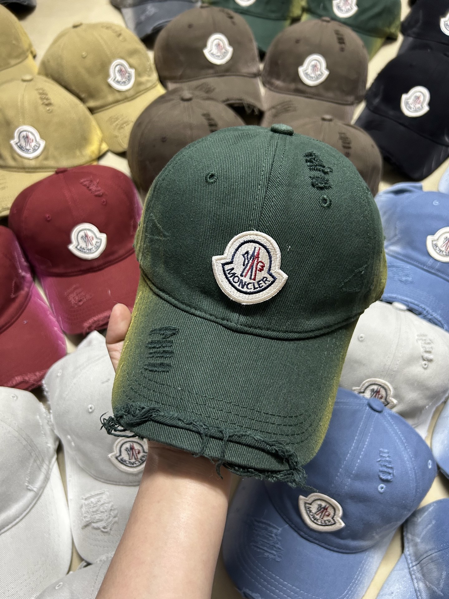 SPECIAL PRICE P84 WITH DUSTPROOF BAGS. THE NEW 2025 SHORT BASEBALL CAP, BOTH MALE AND FEMALE - 图片 9
