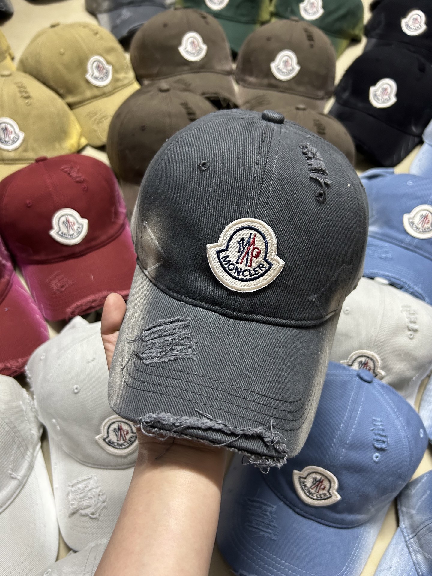 SPECIAL PRICE P84 WITH DUSTPROOF BAGS. THE NEW 2025 SHORT BASEBALL CAP, BOTH MALE AND FEMALE - 图片 7