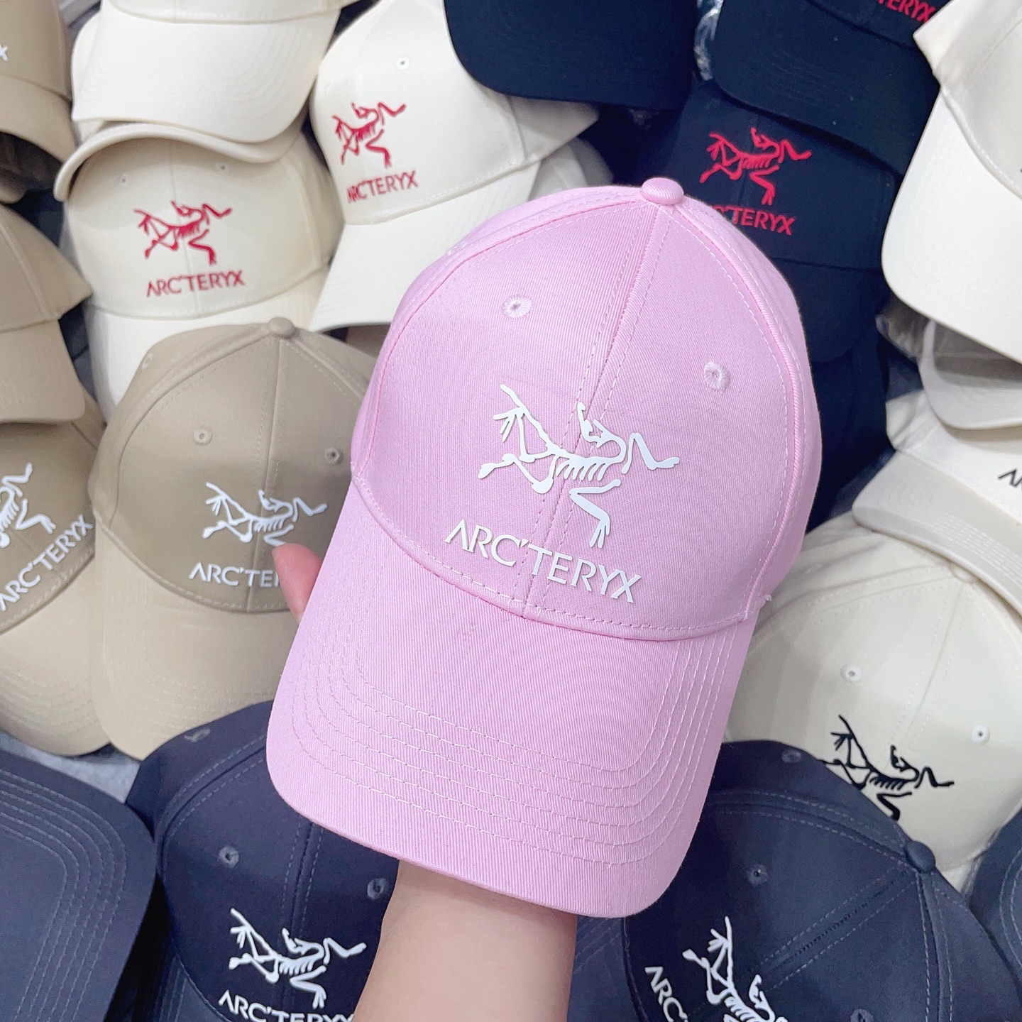 SPECIAL PRICE P84 WITH DUSTPROOF BAGS. A NEW 2025 SHORT BASEBALL CAP FOR BOTH MEN AND WOMEN - 图片 7