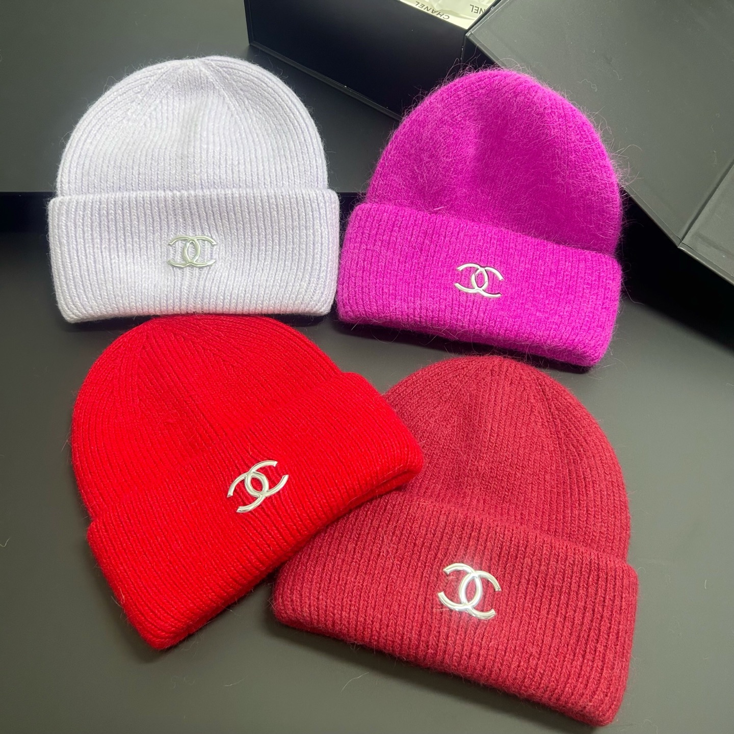 💛配防尘袋。【Chanel香奈儿】2025新款小香风兔毛针织毛线帽，软乎乎～保暖款