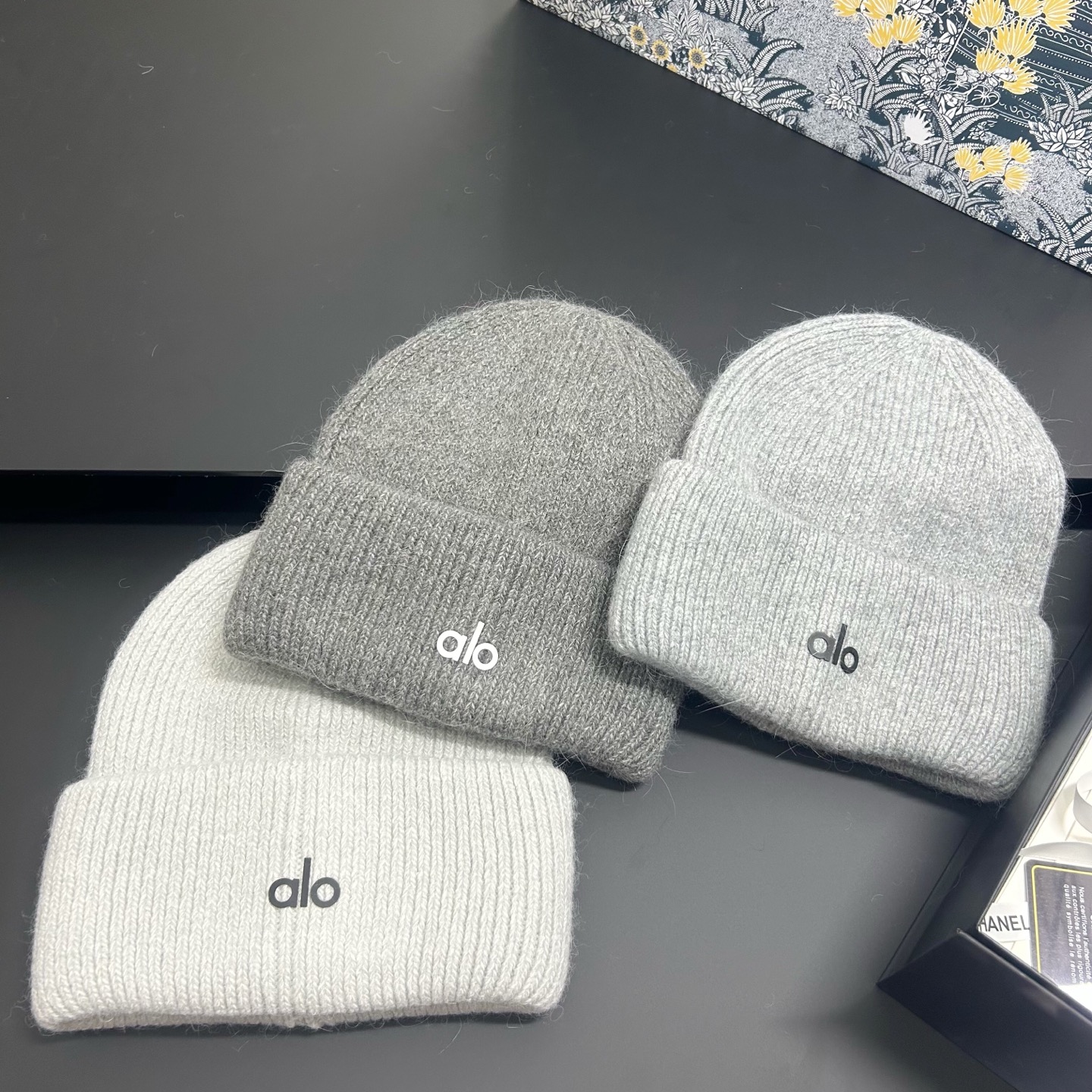 💛配防尘袋。【alo 】2025新款小香风兔毛针织毛线帽,软乎乎~保暖款