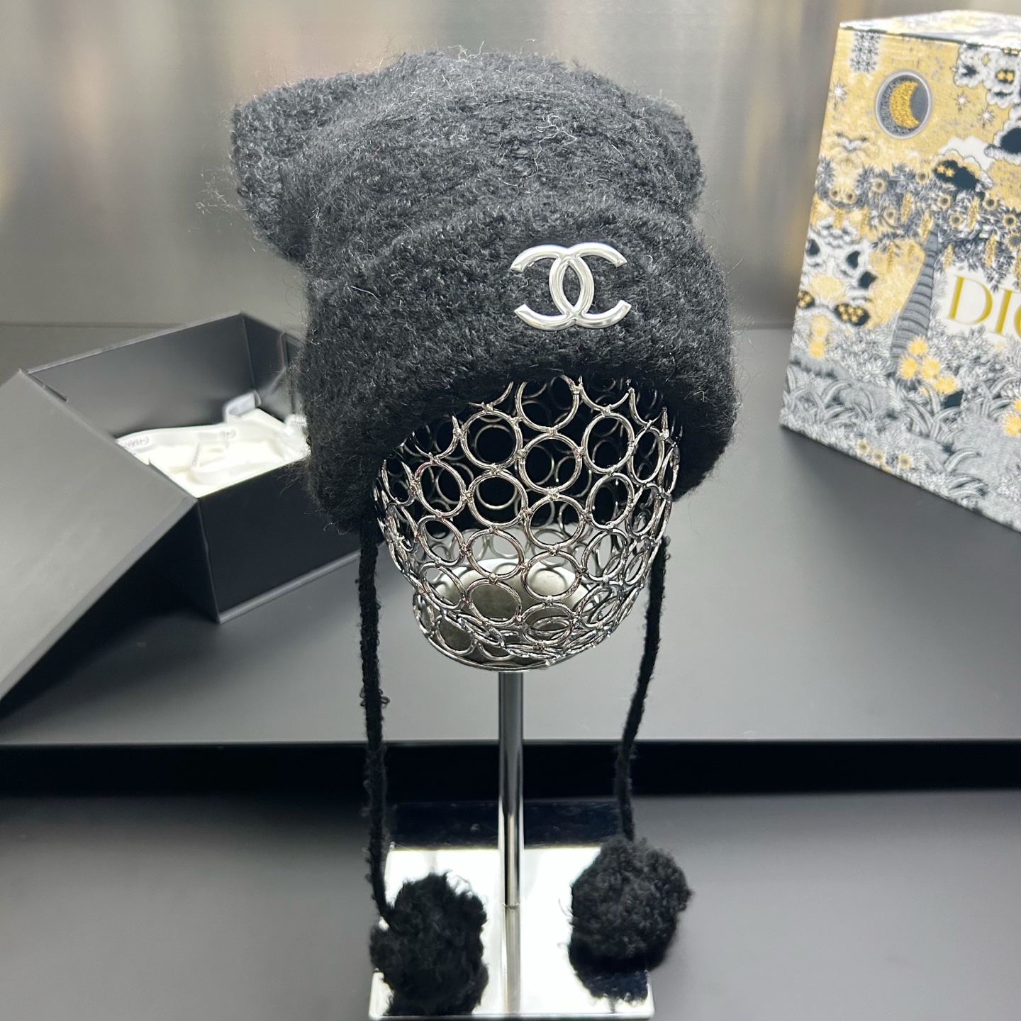 NO:365146,Chanel ear protection wool hat hat fisherman hat baseball hat knit hat, hat, chanel, espadrilles, hatsChanel护耳毛线帽帽子渔夫帽棒球帽针织帽,帽子,chanel,espadrilles,hats,hat
