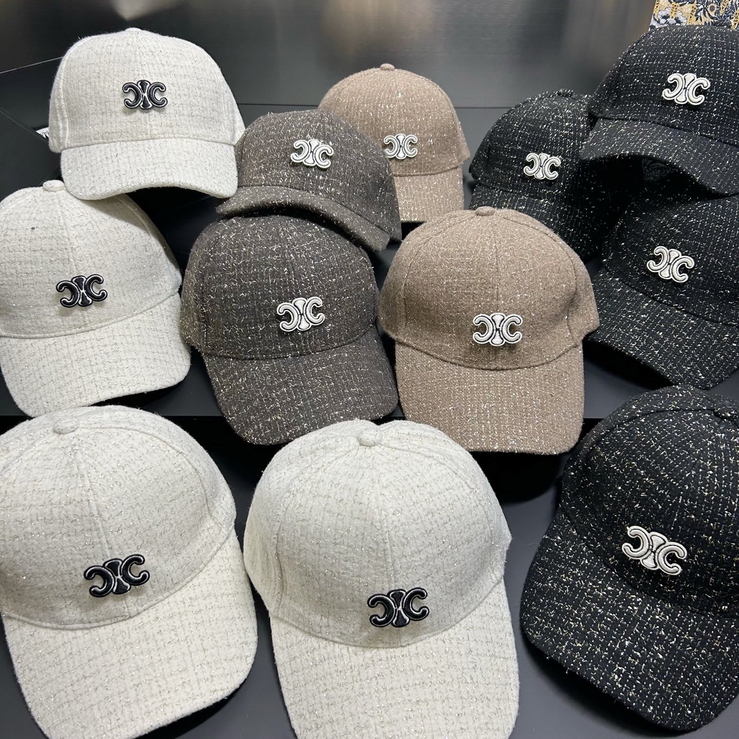 NO:361468,Special offer with dust bag. [CELINE] 2025 new Xiaoxiang simple baseball cap, simple and fashionable ~ hat straw hat fisherman hat baseball cap, hat, celine, celine, espadrilles, hats特价配防尘袋.【CELINE赛琳】2025新款小香简约棒球帽,简约时尚～帽子草帽渔夫帽棒球帽,帽子,celine,celine,espadrilles,hats,hat