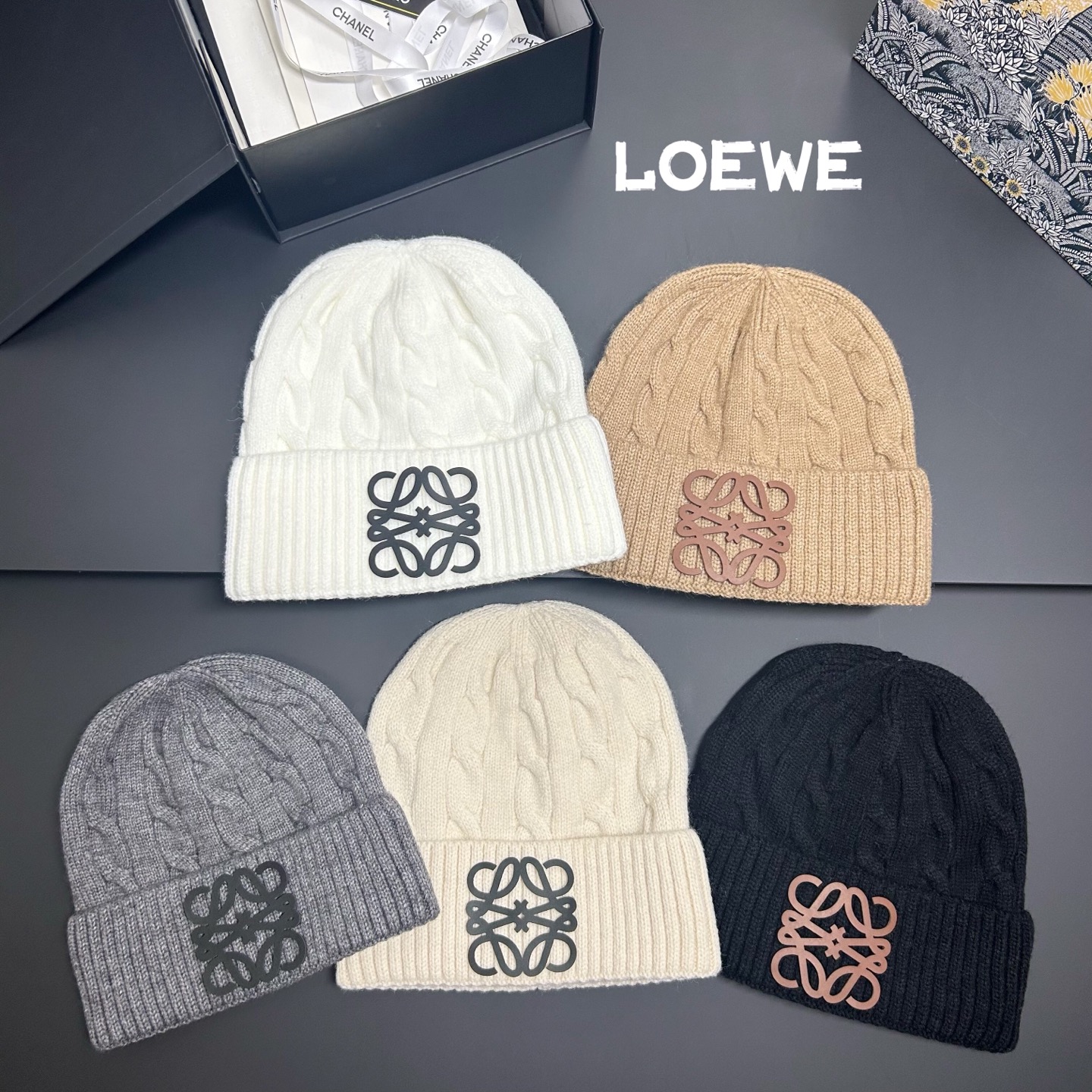 NO:604675,Special price with dust bag. [Loewe Loewe] 2025 new twist knitted woolen hat, exclusive new style ~ Korean style single product hat fisherman hat baseball cap knitted hat, hat, loewe, loewe, espadrilles, hats19860909特价配防尘袋.【Loewe罗意威】2025新款麻花针织毛线帽,独家新款～韩版单品帽子渔夫帽棒球帽针织帽,帽子,loewe,loewe,espadrilles,hats,hat