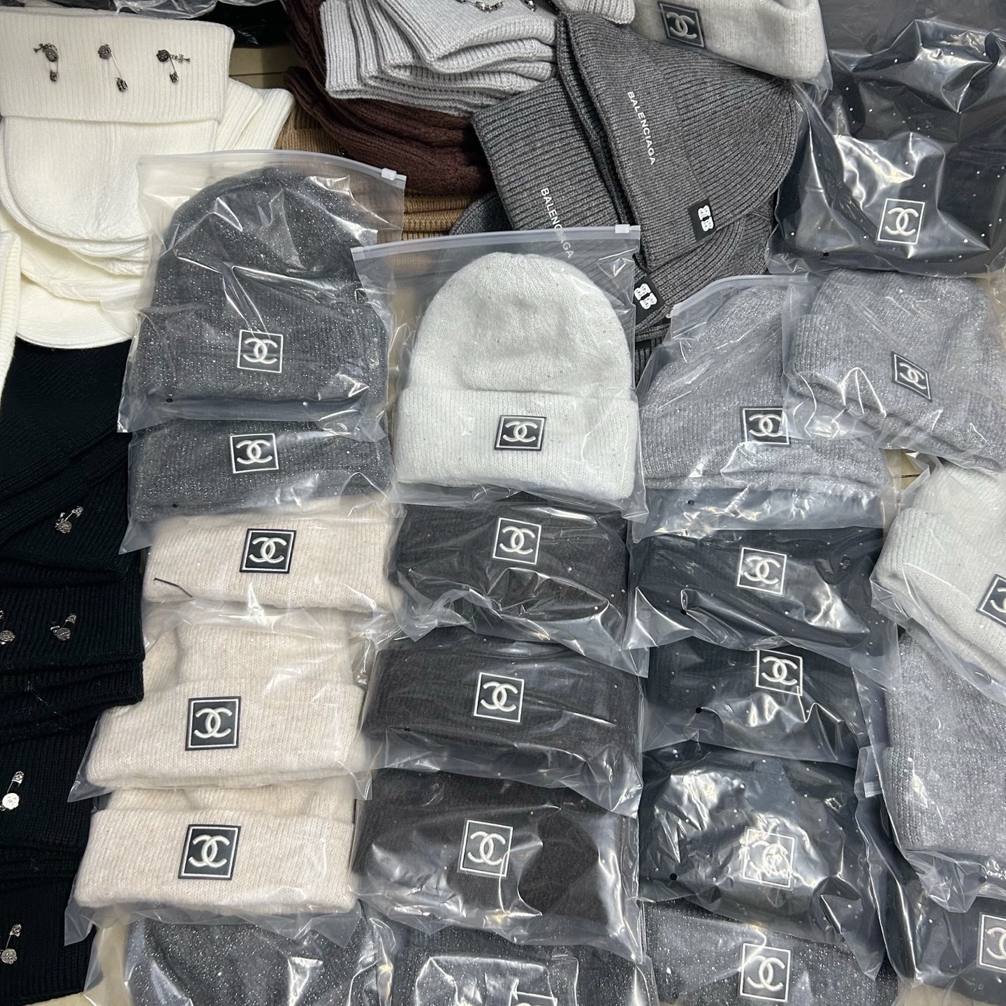 NO:604681,Special price with dust bag. [Chanel Chanel] 2025 new highlighted knitted beanie, exclusive new style ~ Korean style single product hat fisherman hat baseball cap knitted hat, hat, chanel, chanel, espadrilles, hats19860909特价配防尘袋.【Chanel香奈儿】2025新款亮点针织毛线帽,独家新款～韩版单品帽子渔夫帽棒球帽针织帽,帽子,chanel,chanel,espadrilles,hats,hat