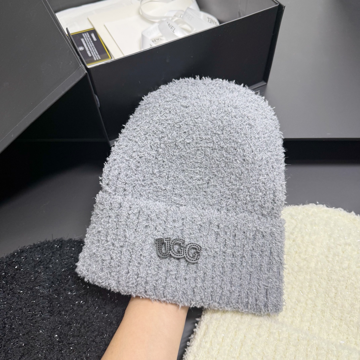 💛配防尘袋【UGG】2025秋冬新款亮丝男女款针织毛线帽，大牌简约～秋冬穿搭必备