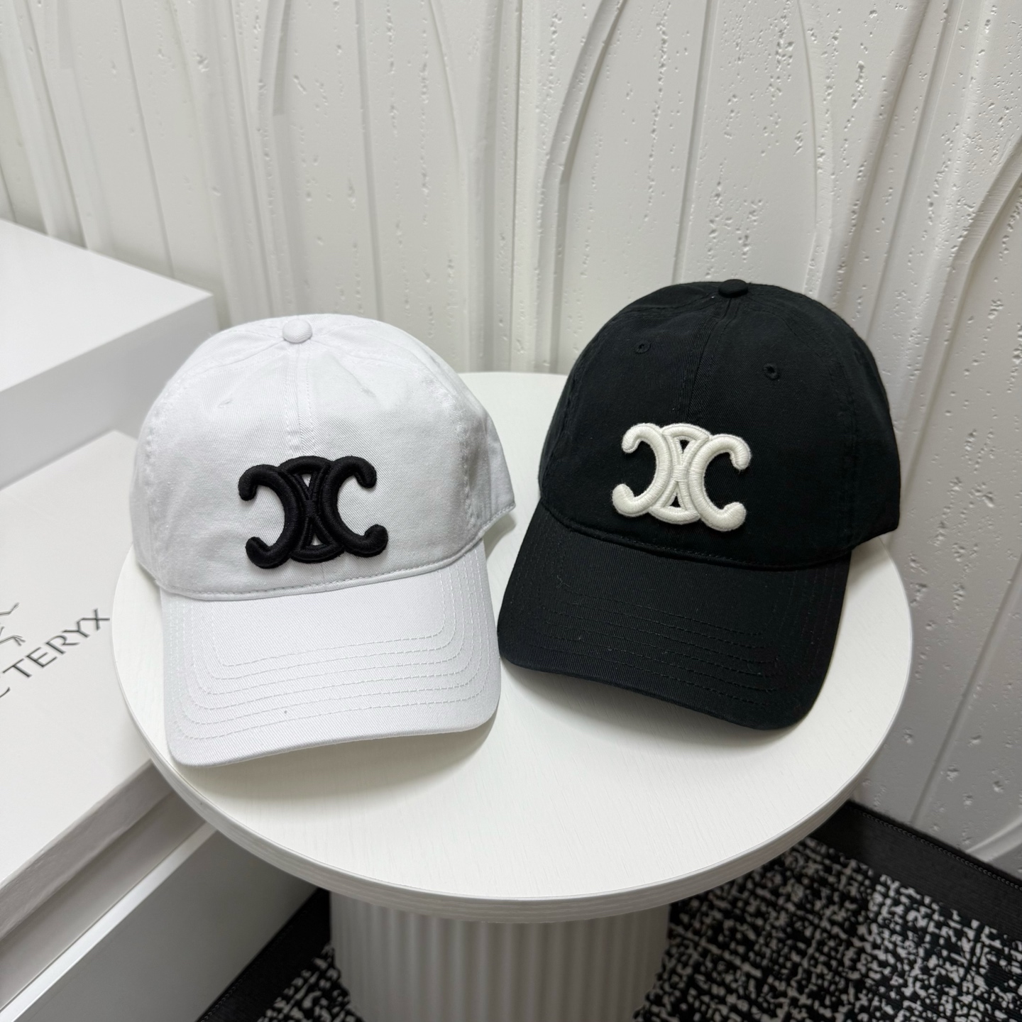 💛配防尘袋。【Celine赛琳】2026新款简约男女款棒球帽，日常百搭