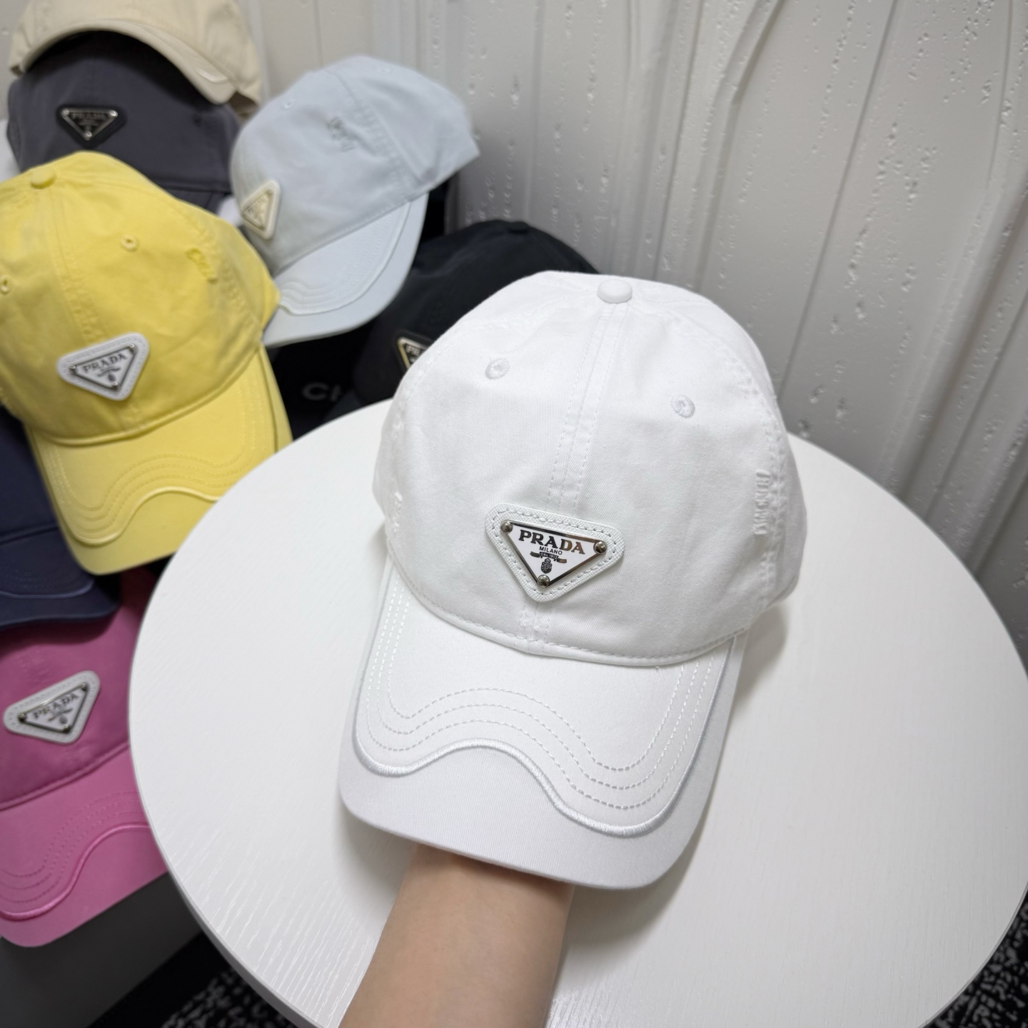 💛配防尘袋。【Prada普拉达】2026新款简约男女款棒球帽，日常百搭