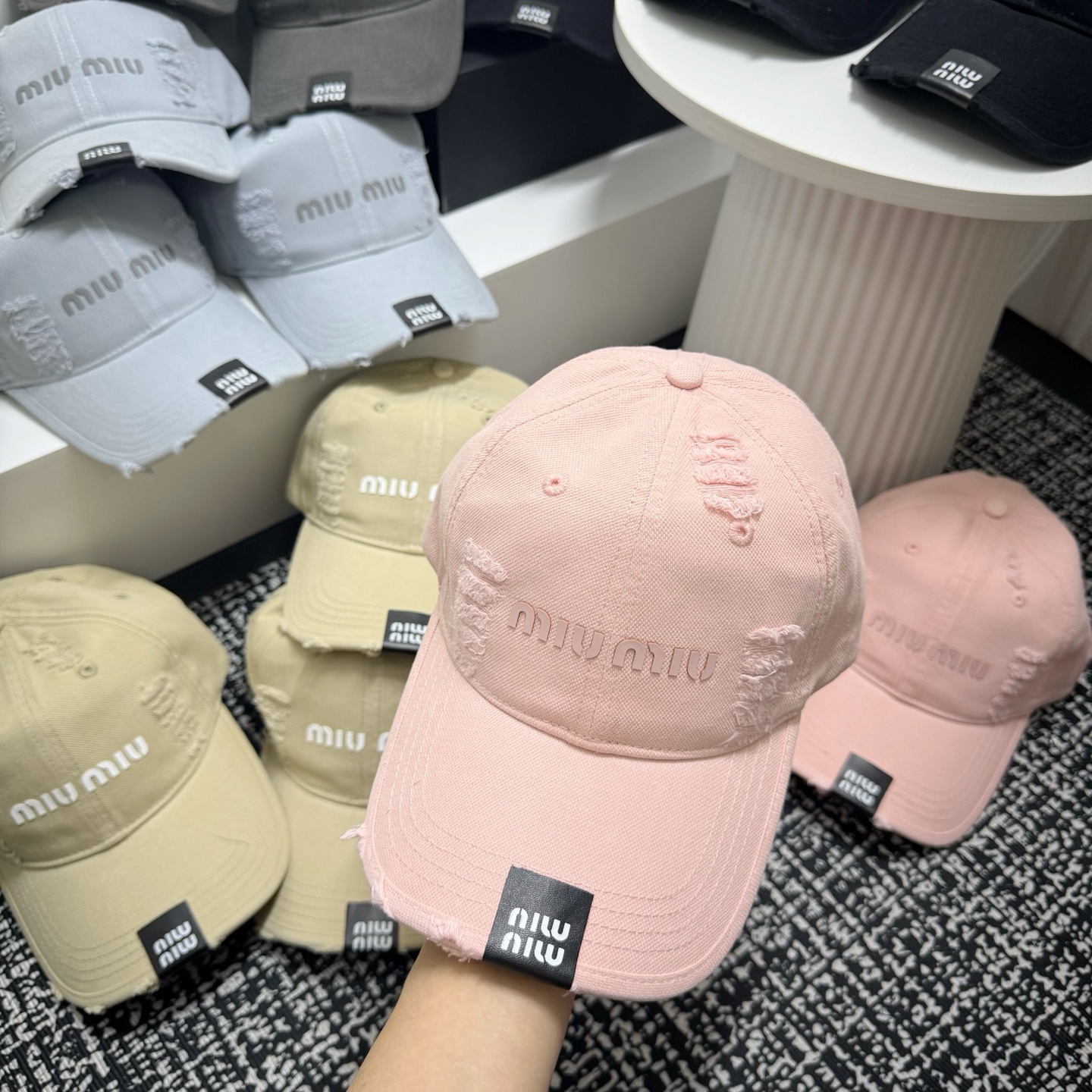 💛配防尘袋。【MIUMIU缪缪】2026新款简约男女款棒球帽，日常百搭