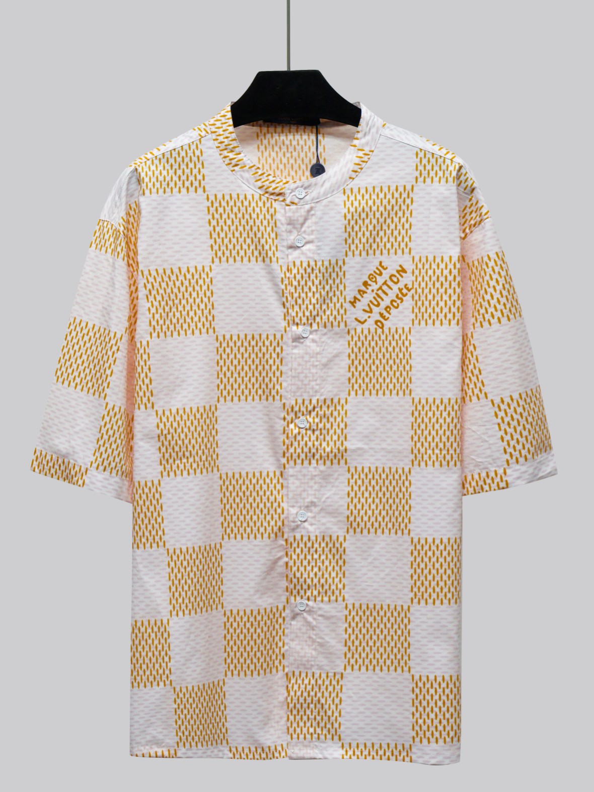 LOUIS LV 24ss new This lively short-sleeve cotton shirt from the SS24 show give