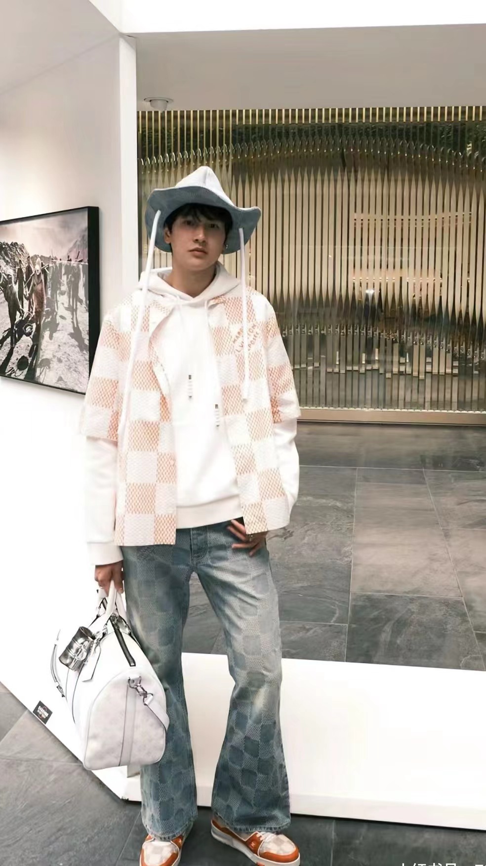 路易威登 Louis Vuitton 高定典藏名品高定成衣时装外套连衣裙衬衫T恤 #5C8DB3FF 3