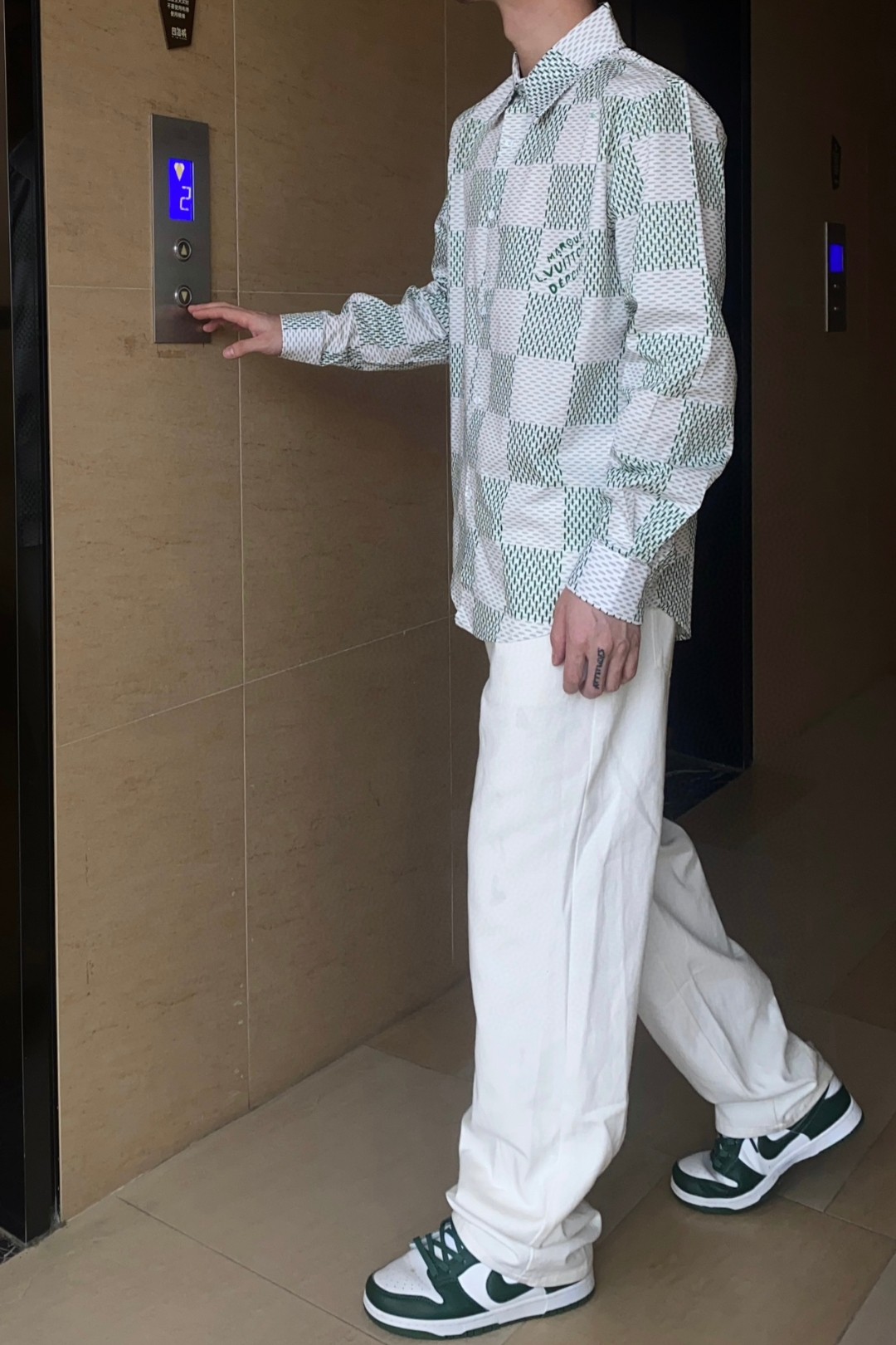 Louis Vuitton Haute Couture Haute Couture Ready-to-Wear Clothing Dress 3