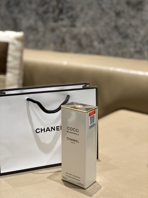 Coco Mademoiselle by Chanel Eau De Toilette Spray for Women - 3.4 oz 1 Coco Mademoiselle by Chanel Eau De Toilette Spray for Women - 3.4 oz