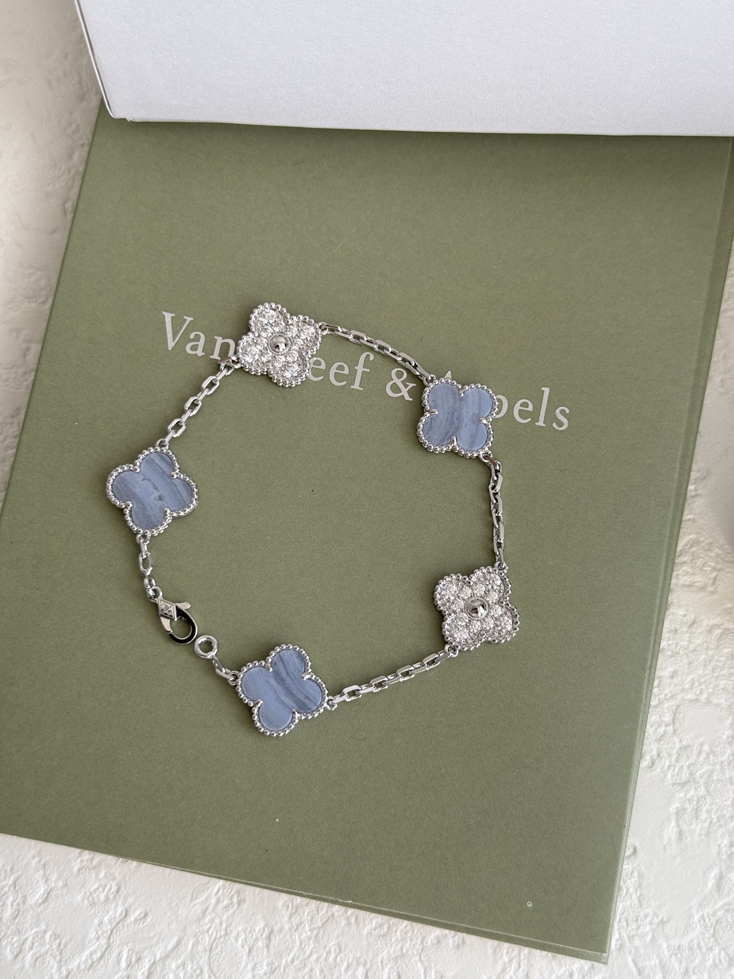 NO:765780,VCA Purple Chalcedony Diamond Silver, Cartier High-End Jewelry19860909VCA 紫玉髓间钻银色,,卡迪亚高端饰品,Jewelry