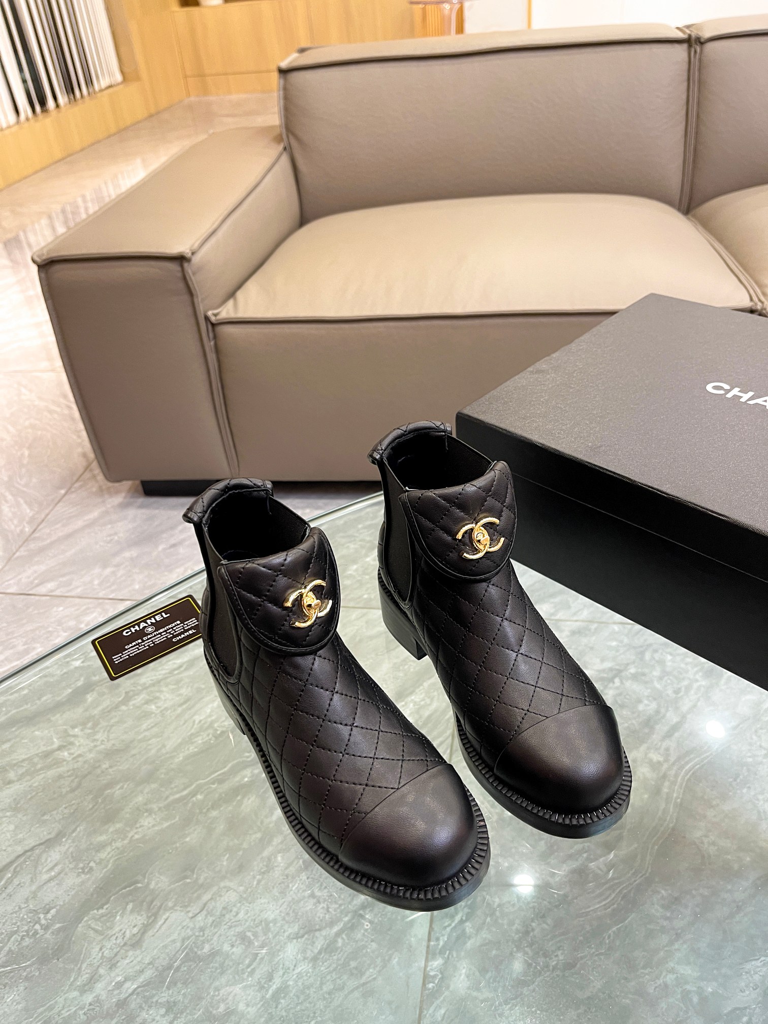 Chanel Bottes Courtes Genuine Leather Peau de mouton Collection automne – hiver
