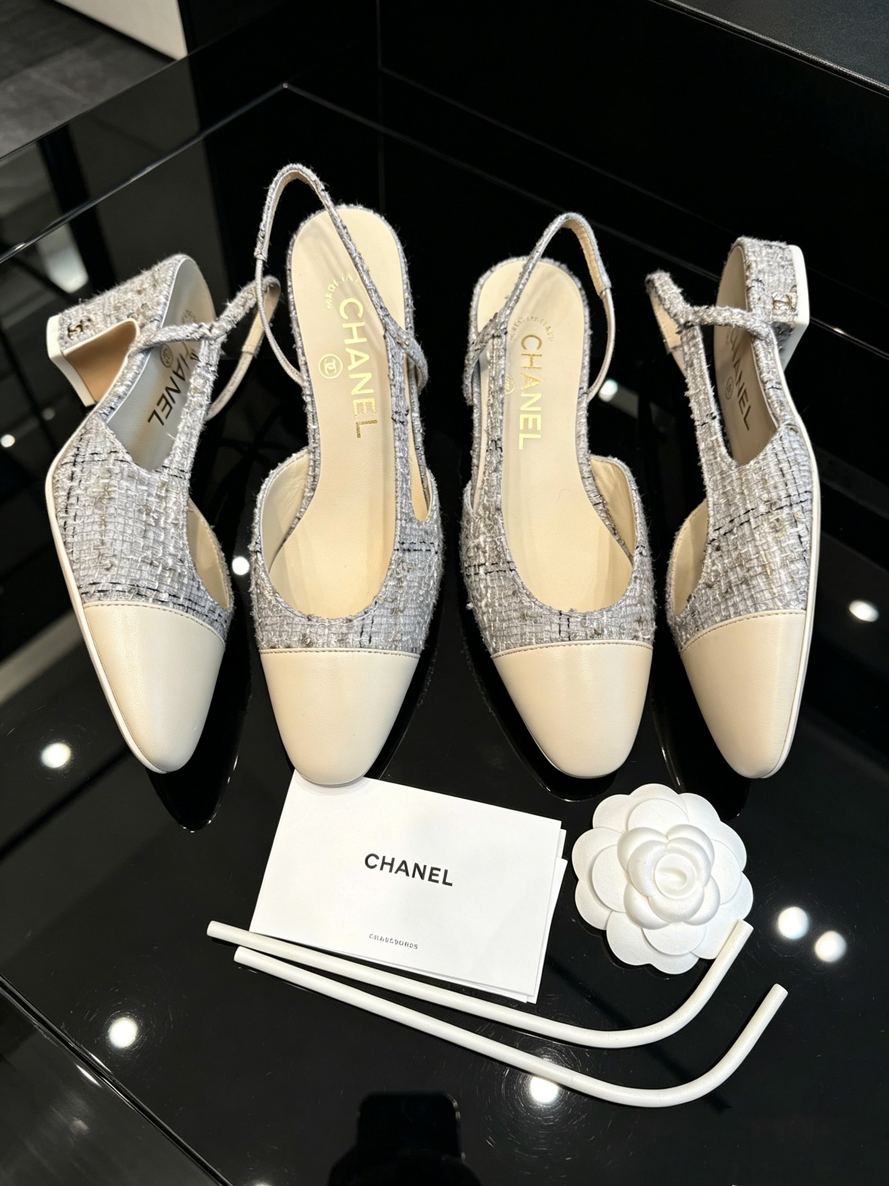 NO:927500,Complete set of gift box packaging. Complete set of gift box packaging., ballet shoes19860909全套礼盒包装. 全套礼盒包装.,芭蕾舞鞋,Women's Shoes