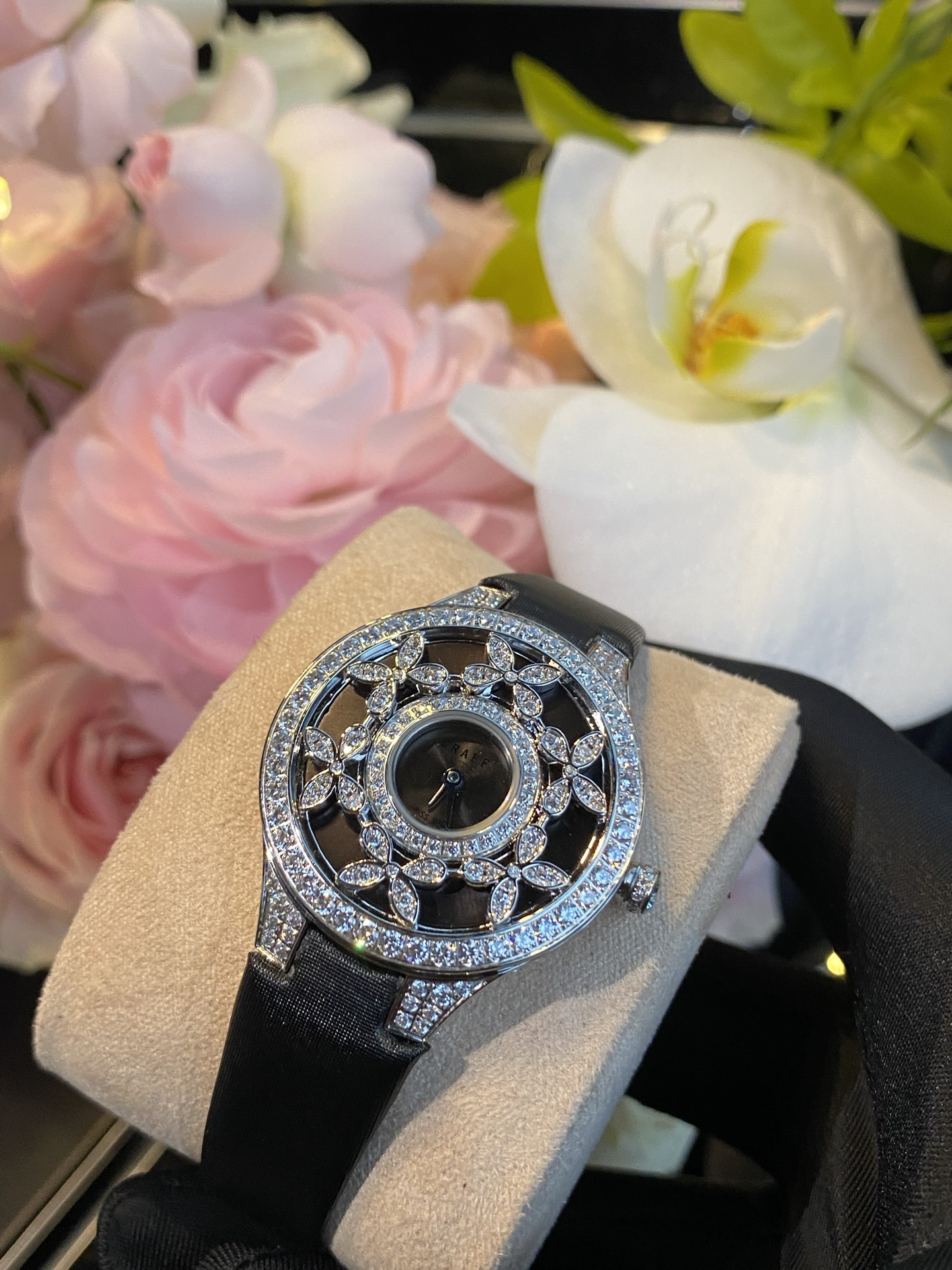 NO:754922,Graf's summer matching skirts are beautiful, skirts19860909格拉芙 夏天搭配裙子 美哒哒,,skirts,Watch