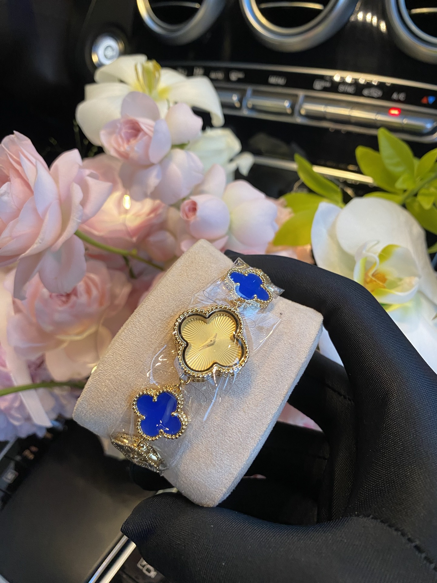 NO:754928,Van Cleef & Arpels summer matching skirts, beautiful, van cleef, skirts19860909梵克雅宝 夏天搭配裙子 美哒哒,,van cleef,skirts,Watch