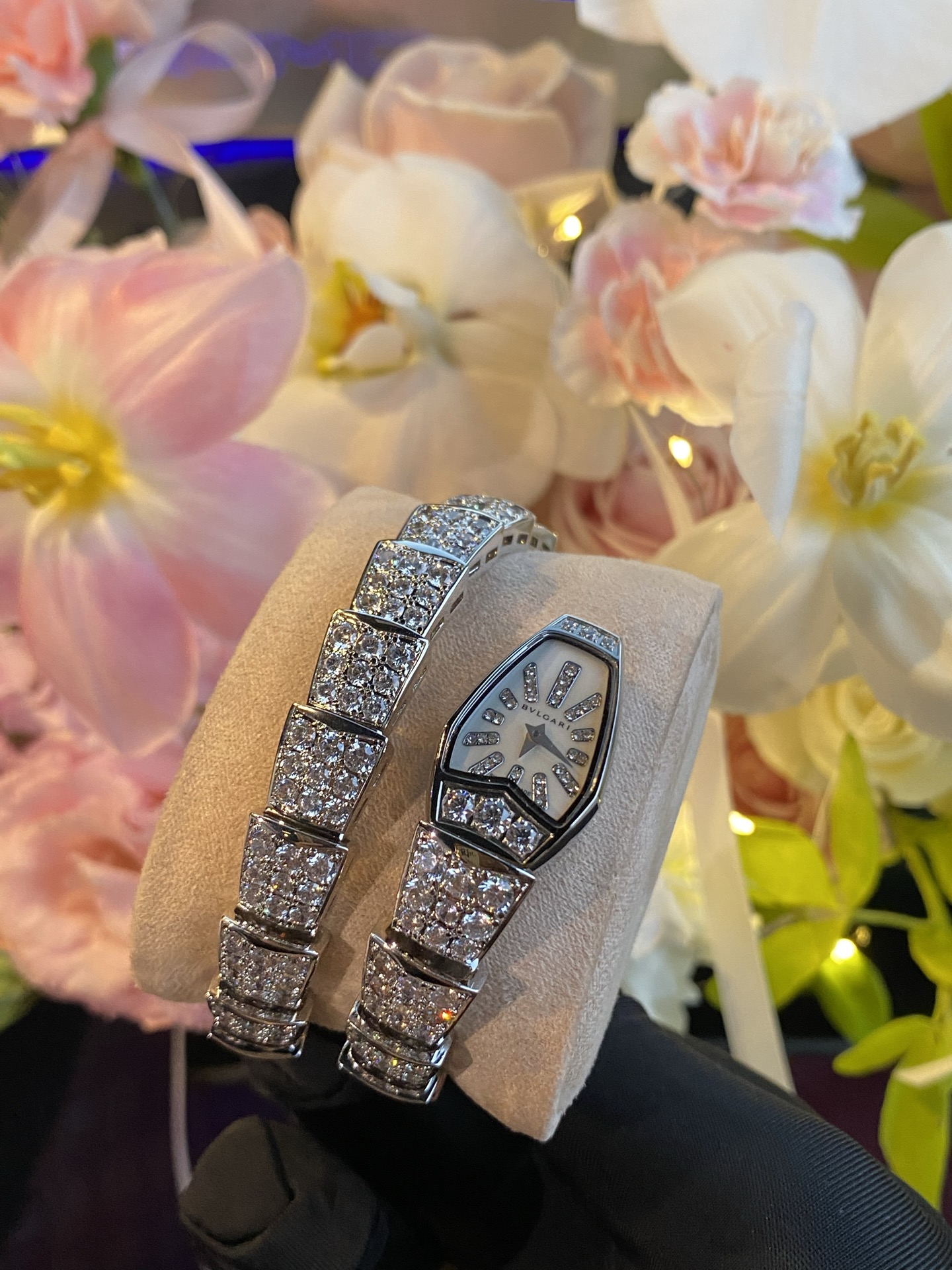 NO:754941,Bvlgari summer matching skirts are beautiful,,bvlgari,skirts19860909宝格丽 夏天搭配裙子 美哒哒,,bvlgari,skirts,Watch