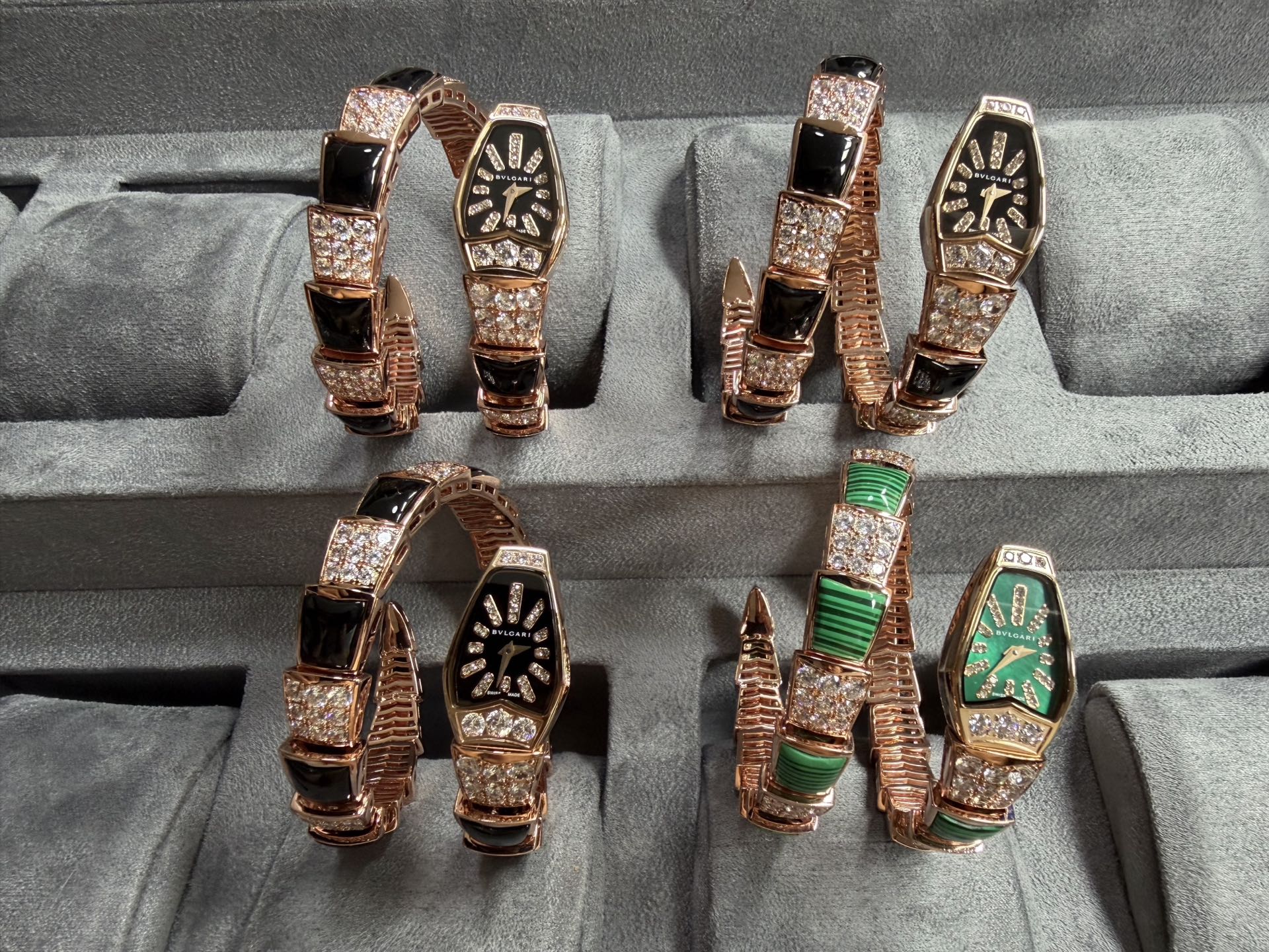NO:944840,Malachite Green VS Enamel Black 'Arrived',19860909孔雀绿 VS 搪瓷黑 “到货”,,Watch