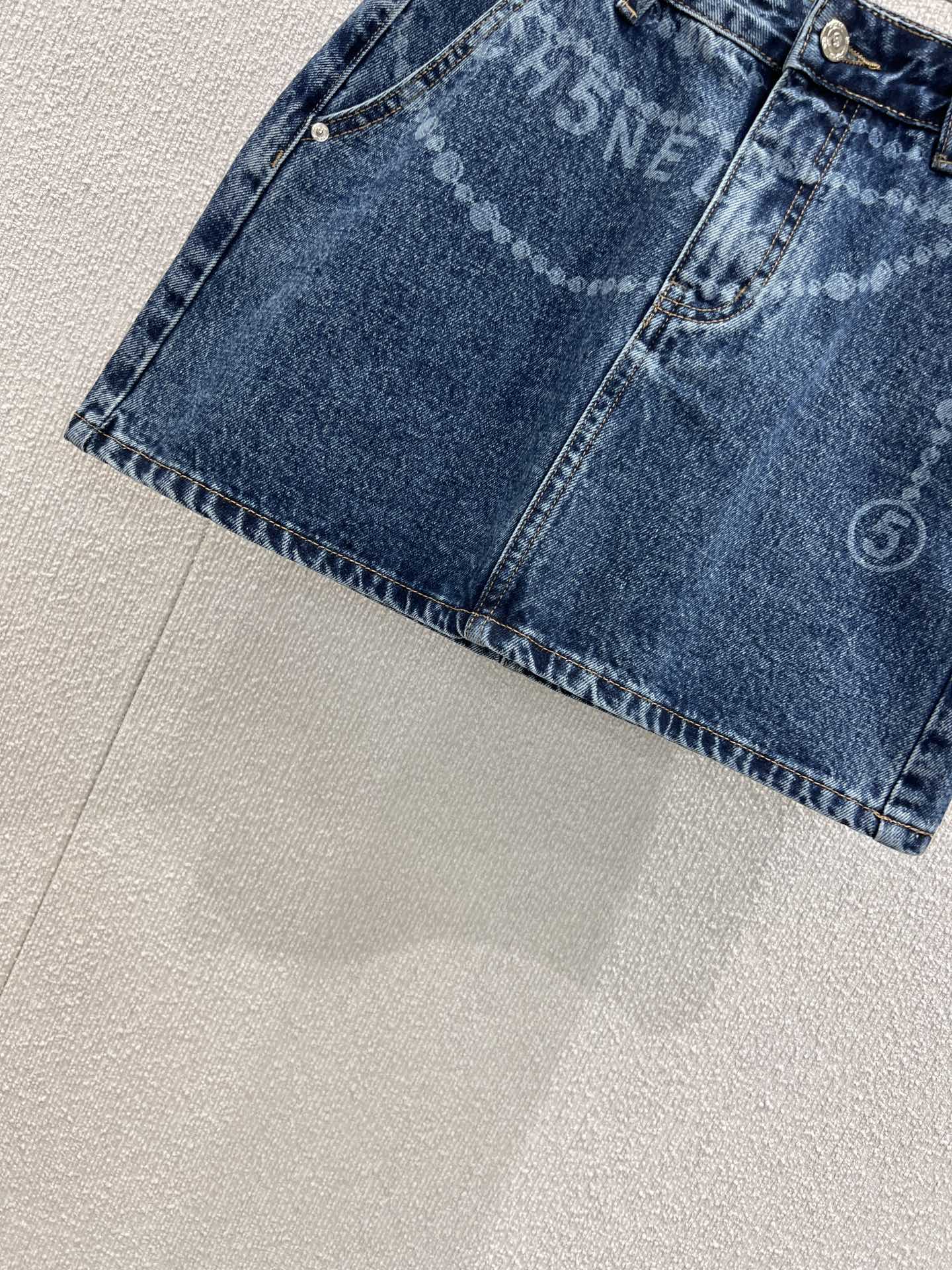 aa.jpg