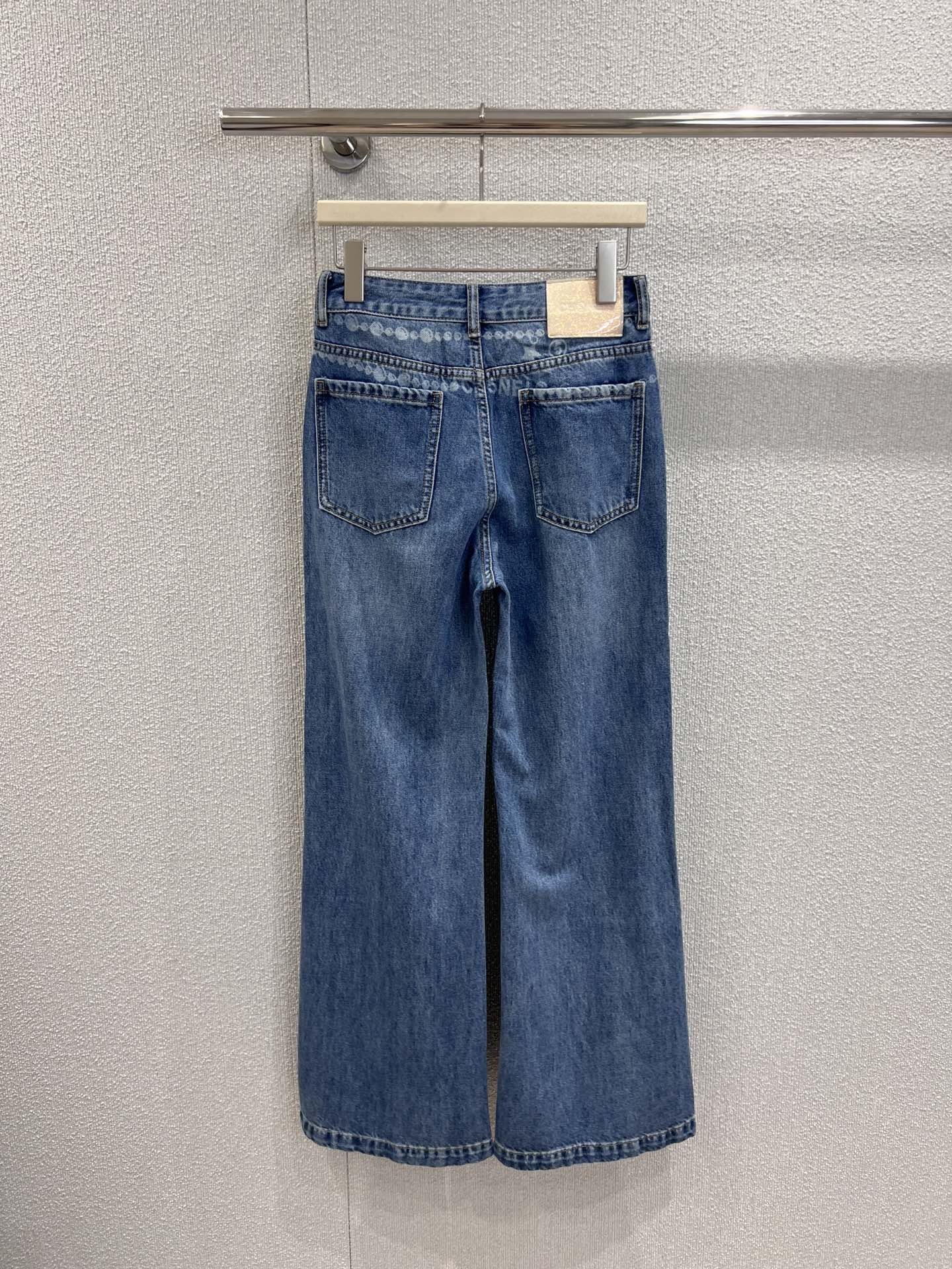 aa.jpg