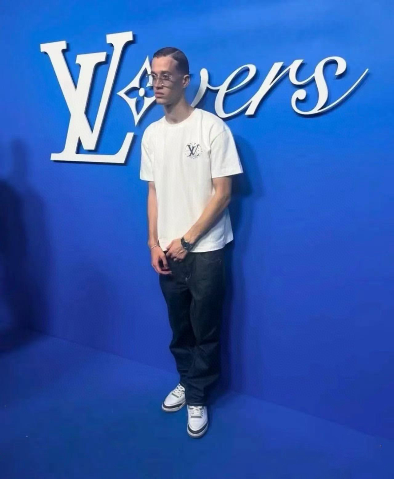 aa.jpg