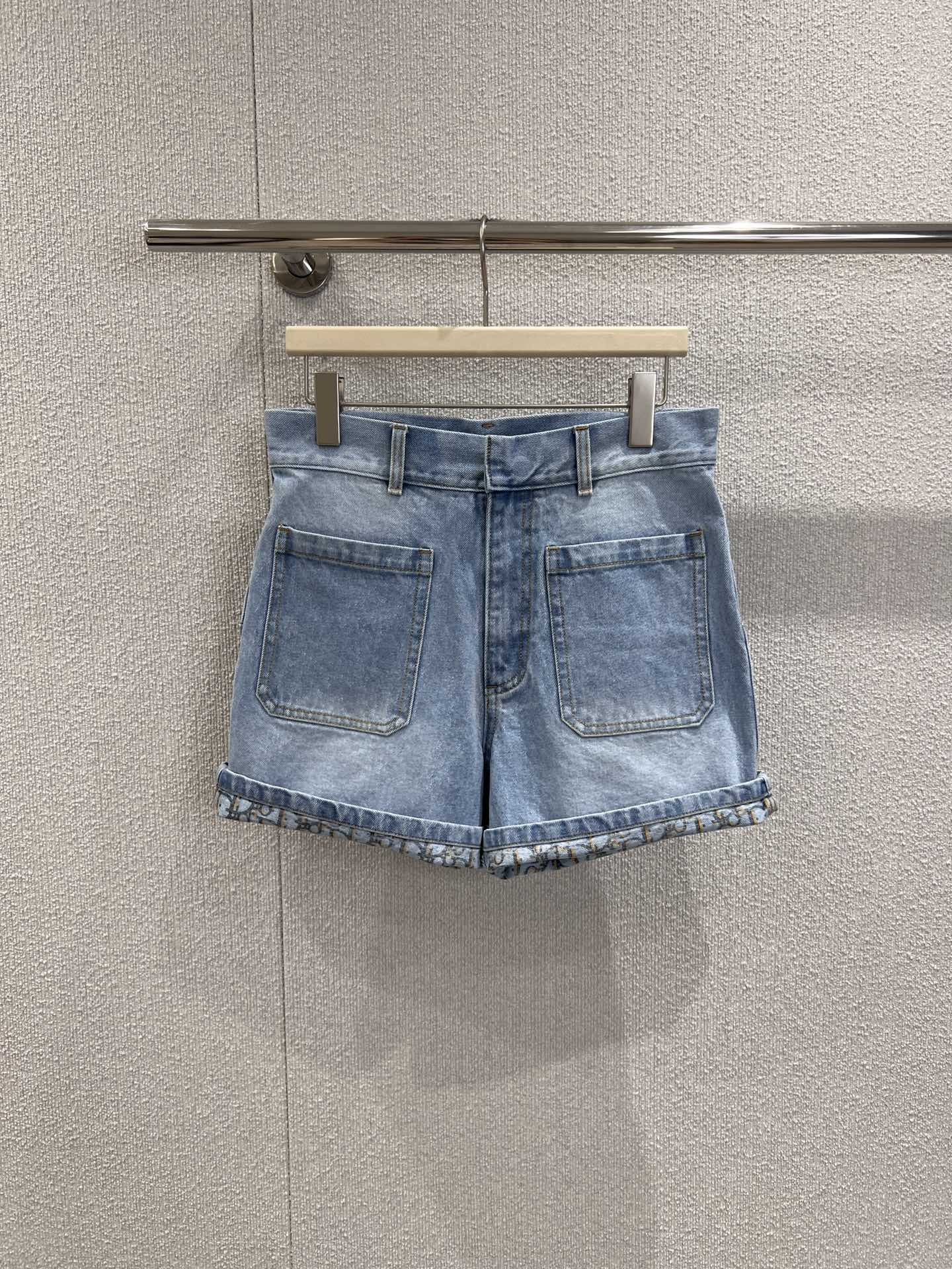 aa.jpg