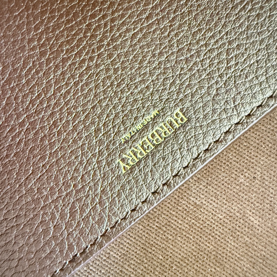 aa.jpg