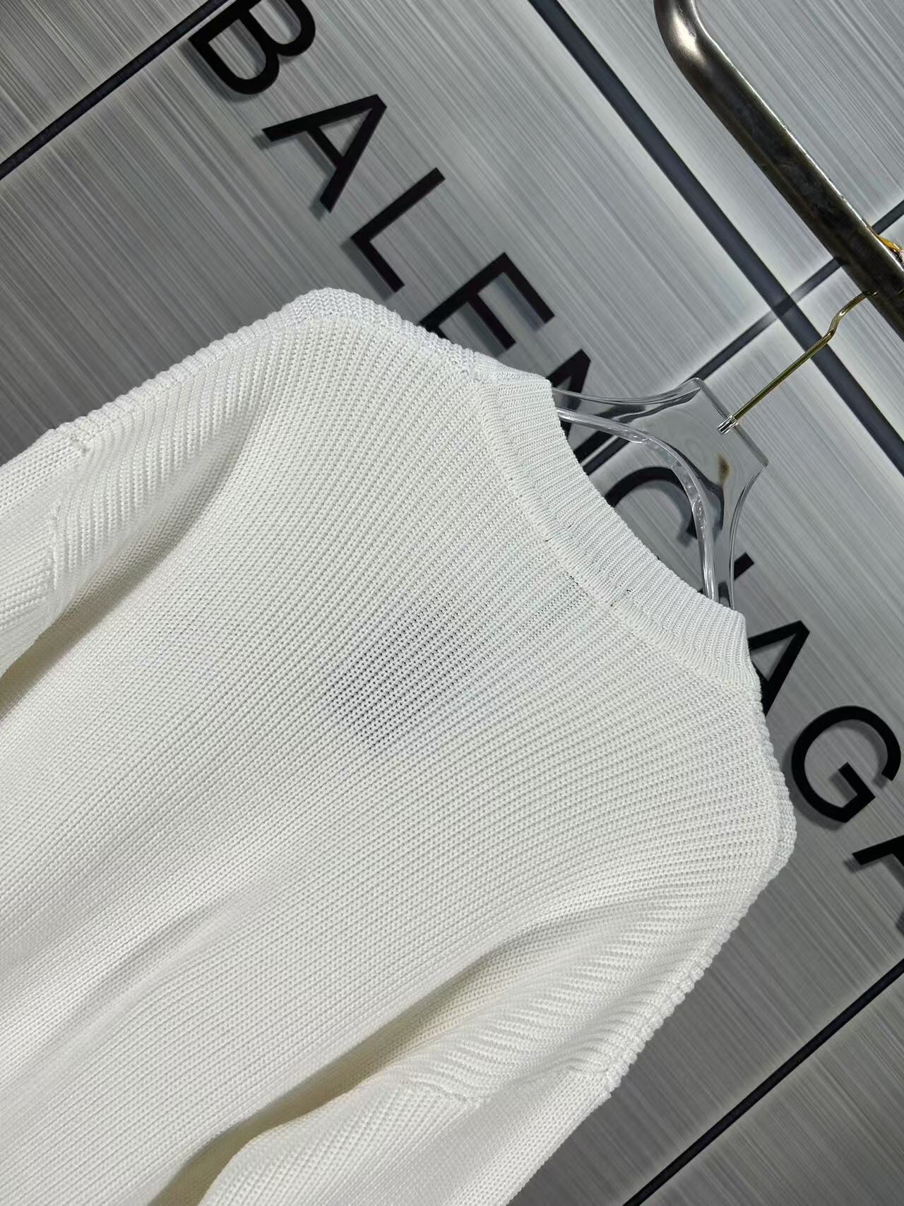 2024 High-End Coarse Sweater: Customized Classic Fashion with Cyst Logo - 图片 9