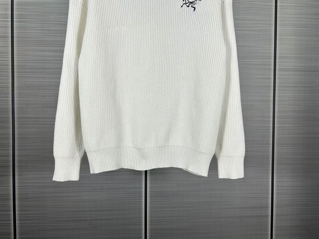 2024 High-End Coarse Sweater: Customized Classic Fashion with Cyst Logo - 图片 6