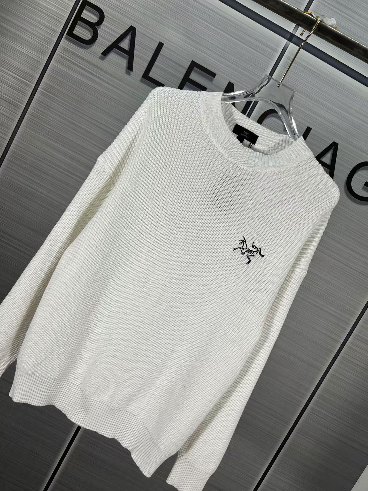 2024 High-End Coarse Sweater: Customized Classic Fashion with Cyst Logo - 图片 3